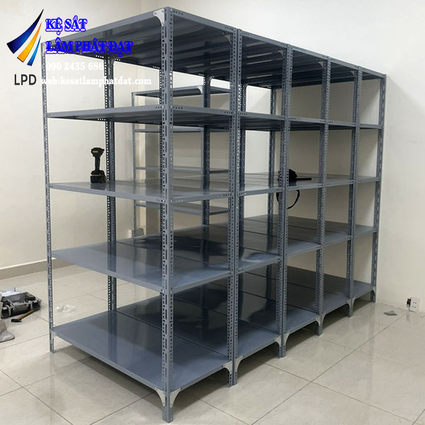 Kệ Sắt Lâm Phát đạt